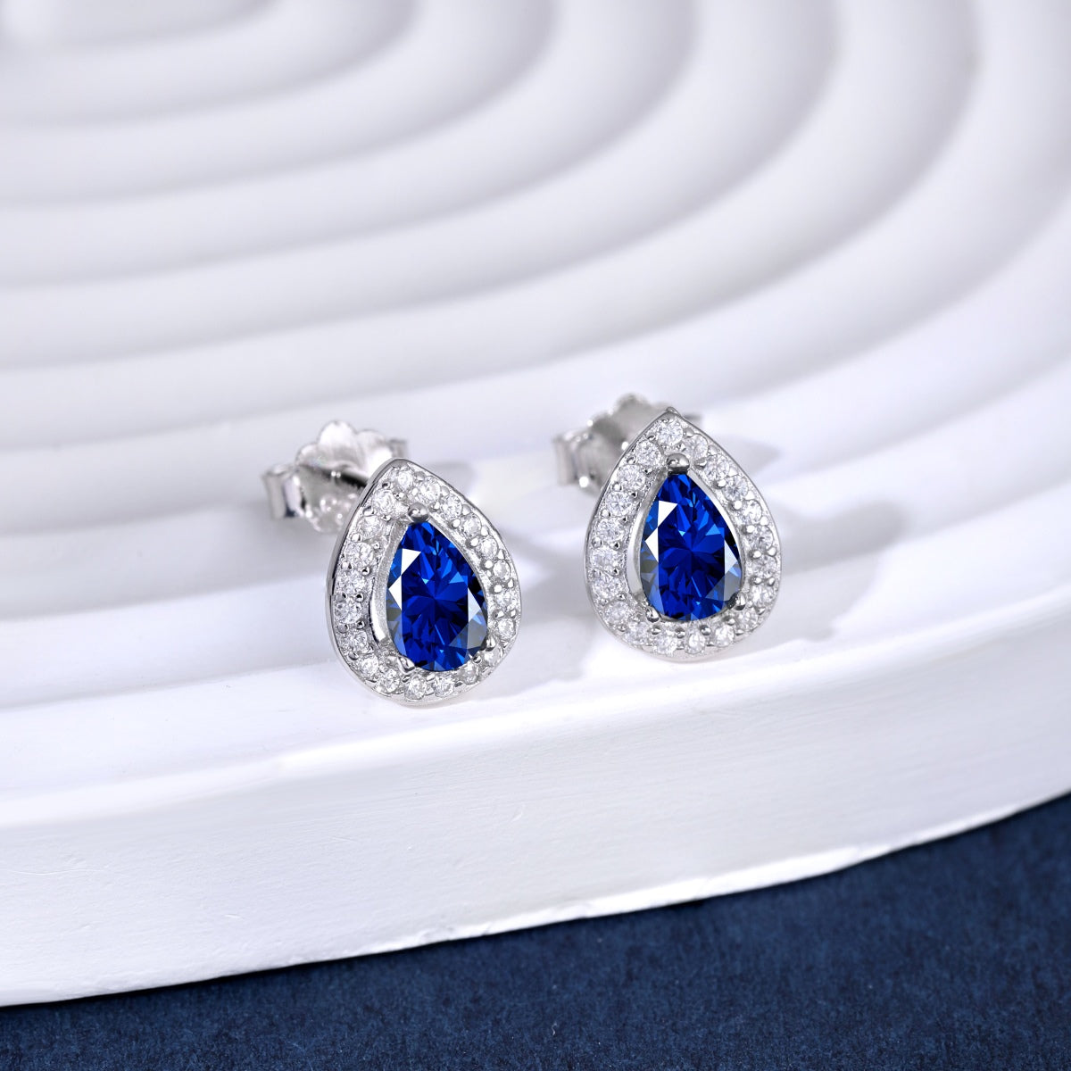 [AuraEcho]Luxurious Water Drop Shape Earrings