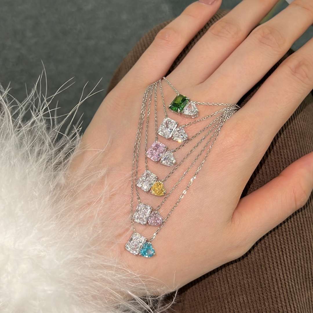 [AuraEcho]Dazzling Square & Heart Shape Necklace