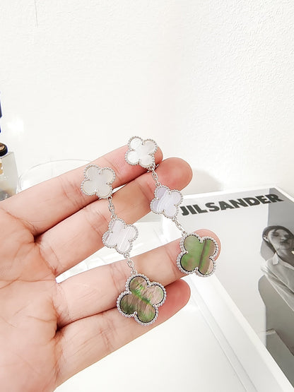 [AuraEcho]CLOVER 3 MOTIFS CHALCEDONY DARK MOP SILVER EARRINGS