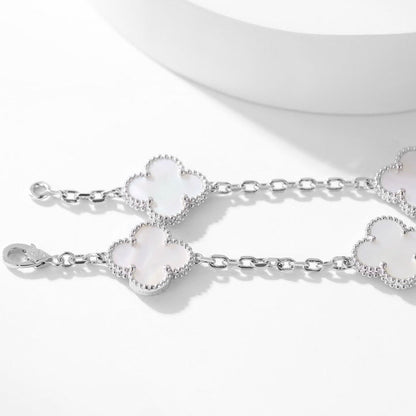 [AuraEcho]CLOVER 10 MOTIFS WHITE MOTHER OF PEARL NECKLACE
