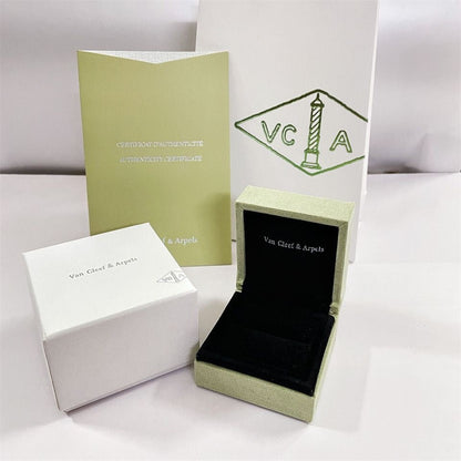[AuraEcho]VA CLOVER BRACELET NECKLACE RING BOX GIFT BAG